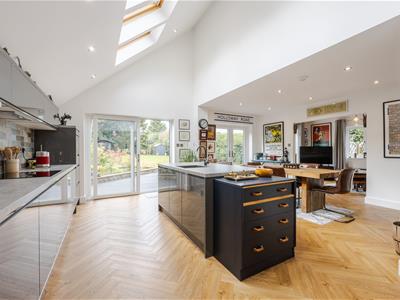 Kitchen diner